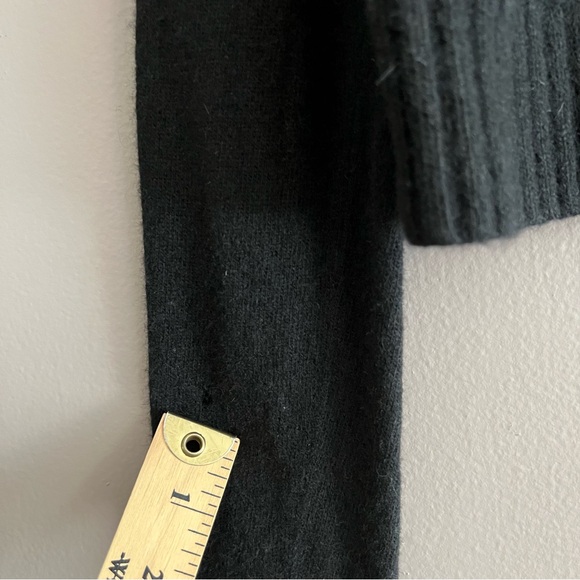 Veronica Beard Mixed Media Sweater Wool Cashmere Waffle Knit Sz M DIY *Holes - Picture 15 of 16